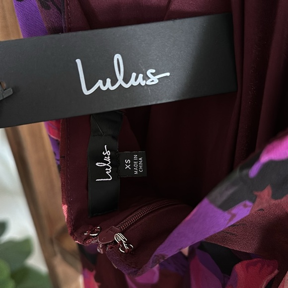 NEW NWT Lulus Forever Gorgeous Burgundy Multi Floral Print Halter Maxi Dress - Picture 9 of 9